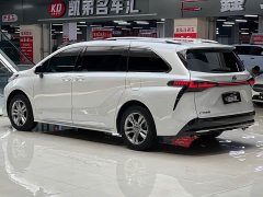 Toyota Sienna 2.5L Hybrid Comfort Edition - ფოტო 19