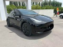 Tesla Model Y Rear-Wheel Drive - ფოტო 3