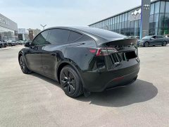 Tesla Model Y Rear-Wheel Drive - ფოტო 9