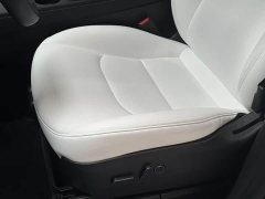 Tesla Model Y Standard Range RWD - ფოტო 13