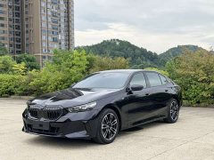 BMW 5 Series 2026 530Li Premier Luxury Package - ფოტო 1