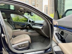 BMW 5 Series 2026 530Li Premier Luxury Package - ფოტო 16