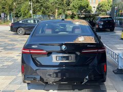 BMW 5 Series 530Li Luxury M Sport Package - ფოტო 15