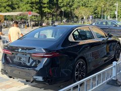 BMW 5 Series 530Li Luxury M Sport Package - ფოტო 16