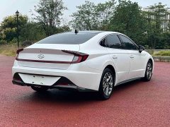 Hyundai Sonata 270TGDi DCT GL Edition - ფოტო 6
