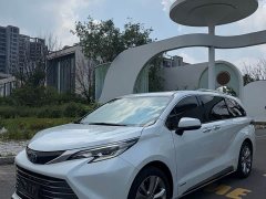 Toyota Sienna 2023 2.5L Hybrid Platinum Edition - ფოტო 3