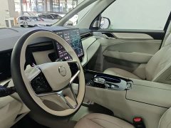 Volvo EM90 2025 Ultra Six-Seater - ფოტო 7