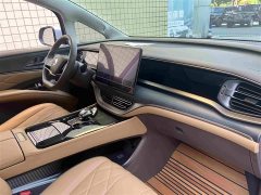 Denza BYD Denza D9 2022 EV 600 AWD Flagship - ფოტო 9