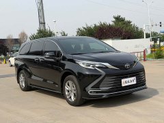 Toyota Sienna 2024 2.5L Hybrid AWD Premium - ფოტო 3