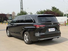Toyota Sienna 2024 2.5L Hybrid AWD Premium - ფოტო 8