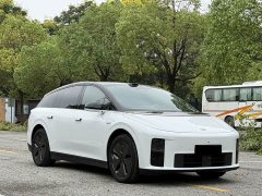 Li Auto i6 2025 Two-Wheel Drive Standard - ფოტო 3