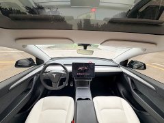 Tesla Model Y Rear-Wheel Drive - ფოტო 6