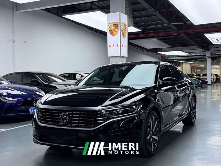 Volkswagen Passat 330TSI Elite - ავტომობილი ჩინეთიდან