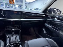 Volkswagen Passat 330TSI Elite - ფოტო 11