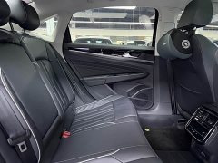 Volkswagen Passat 330TSI Elite - ფოტო 12