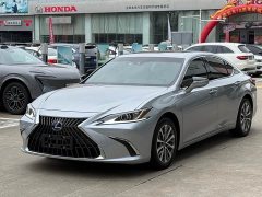 Lexus ES 2021 300h Excellence - ფოტო 3
