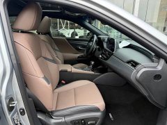 Lexus ES 2021 300h Excellence - ფოტო 6