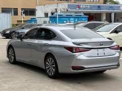 Lexus ES 2021 300h Excellence - ფოტო 8