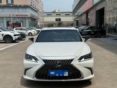 Lexus ES 2022 300h Excellence Edition - ფოტო 3