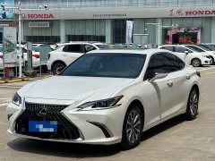 Lexus ES 2022 300h Excellence Edition - ფოტო 4