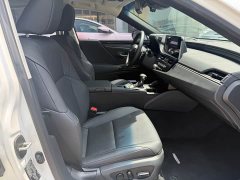 Lexus ES 2022 300h Excellence Edition - ფოტო 7