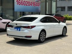 Lexus ES 2022 300h Excellence Edition - ფოტო 9