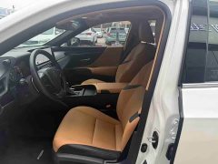 Lexus ES 2022 300h Excellence Edition - ფოტო 4