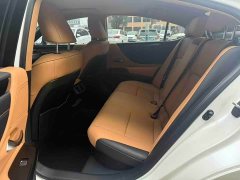 Lexus ES 2022 300h Excellence Edition - ფოტო 7