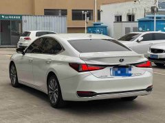 Lexus ES 2022 300h Excellence Edition - ფოტო 9