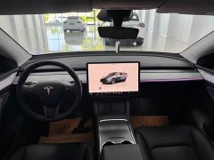 Tesla Model Y Rear-Wheel Drive - ფოტო 6