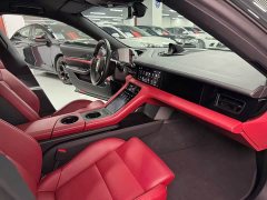 Porsche Taycan - ფოტო 5