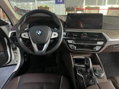 BMW 5 Series 530Li Premier Luxury Package - ფოტო 6