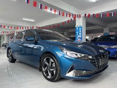 Hyundai Elantra 2022 1.5L CVT Luxury - ფოტო 3
