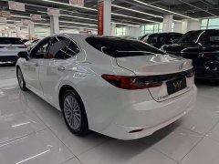 Toyota Camry 2.0G Premium Edition - ფოტო 9