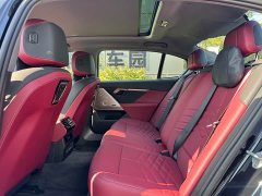 BMW i5 xDrive 50L M Sport Package - ფოტო 11