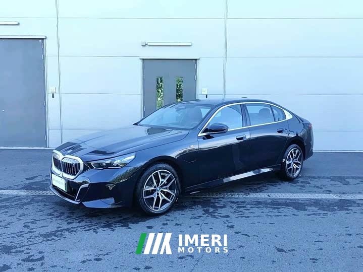 BMW i5 2025 eDrive 35L M Sport Package - ავტომობილი ჩინეთიდან