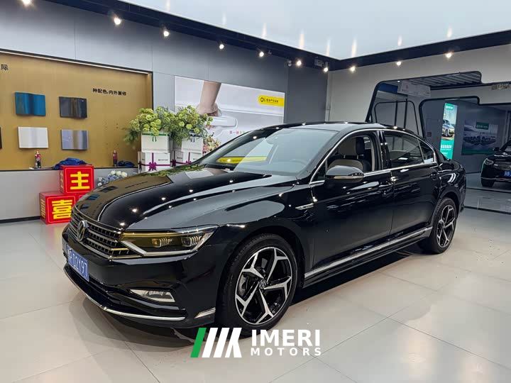 Volkswagen Magotan 2 Million Units Celebration Edition 330TSI DSG Luxury