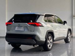 Toyota RAV4 2.0L CVT FWD Fashion Edition - ფოტო 3