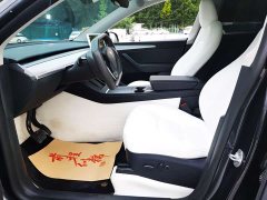 Tesla Model Y Rear-Wheel Drive - ფოტო 5