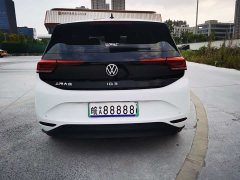 Volkswagen ID.3 Outstanding Edition - ფოტო 17