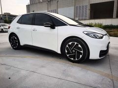 Volkswagen ID.3 Outstanding Edition - ფოტო 3