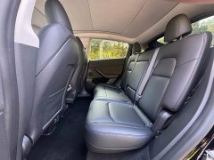 Tesla Model Y Rear-Wheel Drive - ფოტო 10