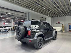Tank 300 Off-Road Edition 2.0T Challenger - ფოტო 3
