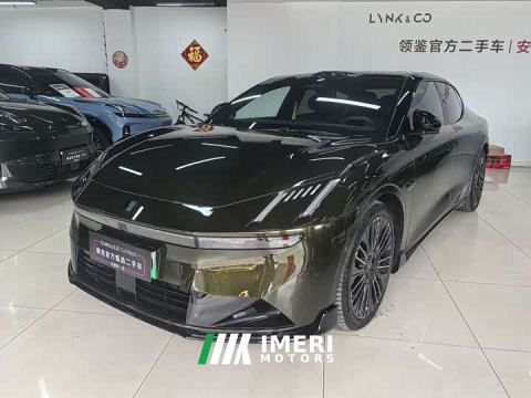 2025 Lynk & Co 10 240 AWD Ultra Sport Edition