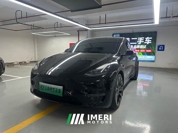 Tesla Model Y Performance All-Wheel Drive