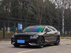 Voyah Lantu Zhaoguang PHEV AWD Ultra-Long Range Flagship - ფოტო 1