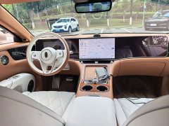 AITO Zun S800 Extended Range Starlight Executive Edition 4-Seater (192-line LiDAR) - ფოტო 16