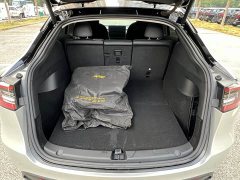 Tesla Model Y Standard Range RWD - ფოტო 13
