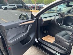 Tesla Model Y Standard Range RWD - ფოტო 7