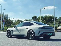 Xiaomi SU7 Rear-Wheel Drive Standard Edition - ფოტო 9